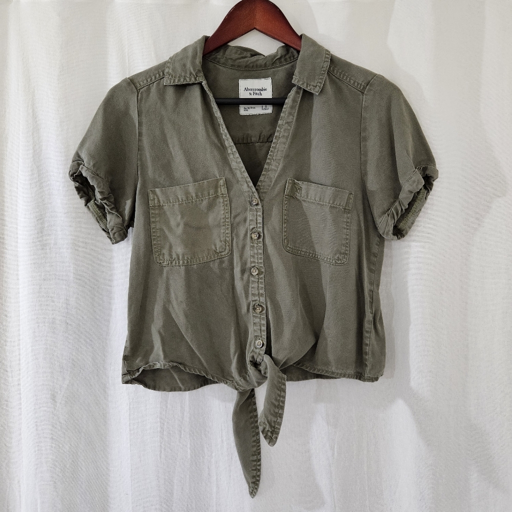 Abercrombie & Fitch Navy Green Short Sleeve Button Front Shirt Women’s Size S